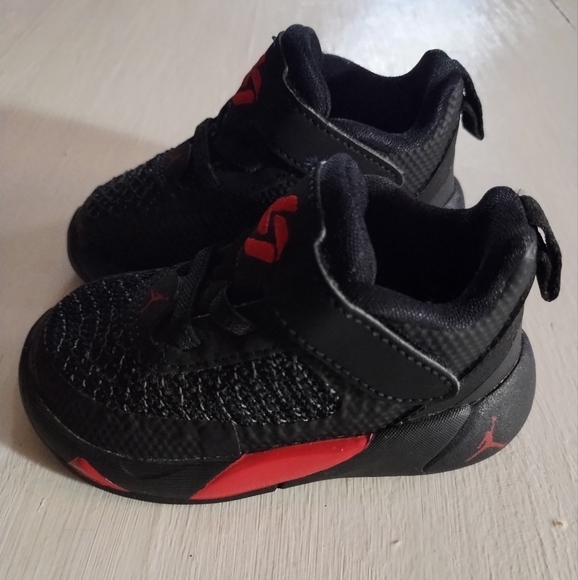 Air Jordan Luka 1 Bred | 4C | Black, University Red - Picture 2 of 6